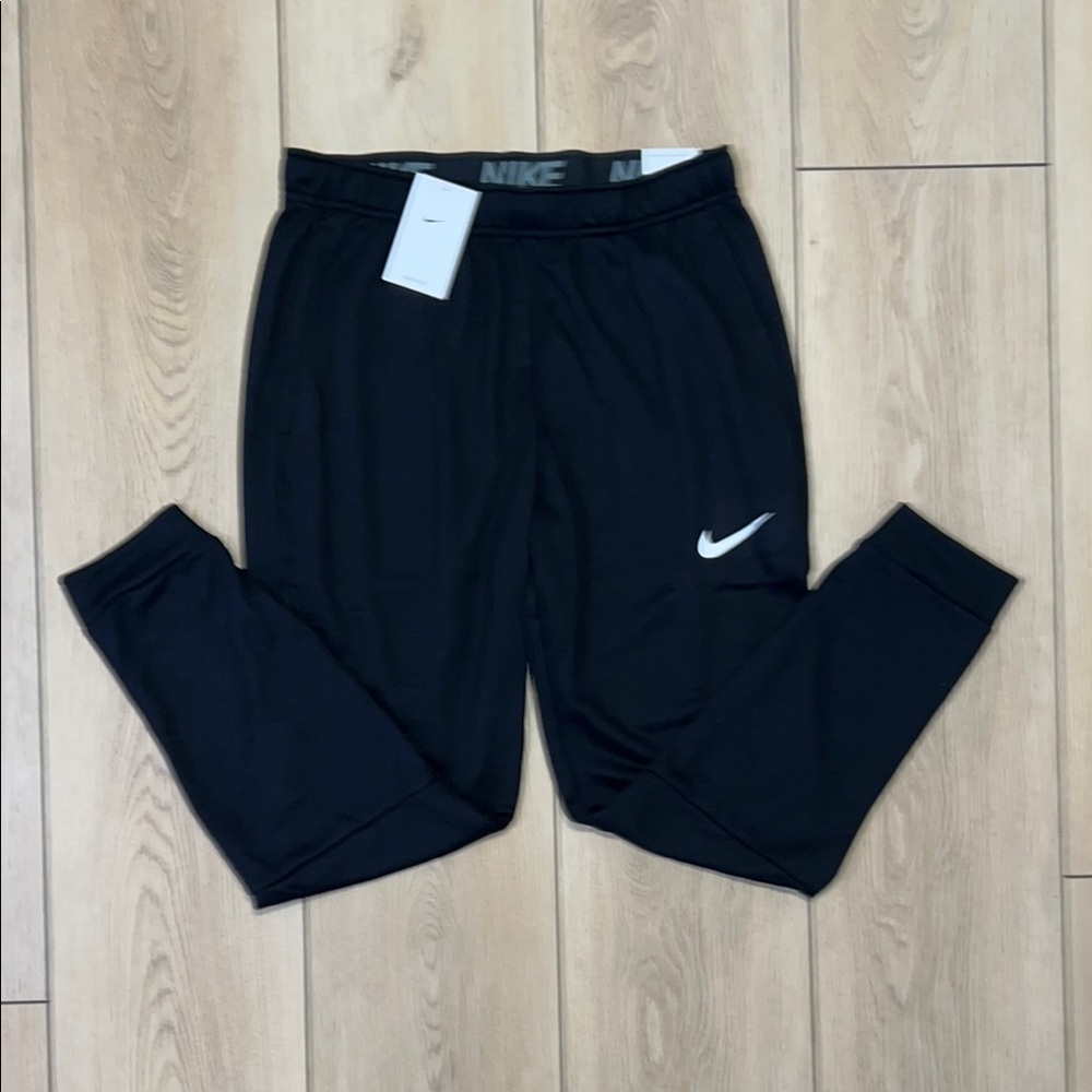 Nike DRI - FIT Black Sweatpants with Tapered Fit - US Men's Large
